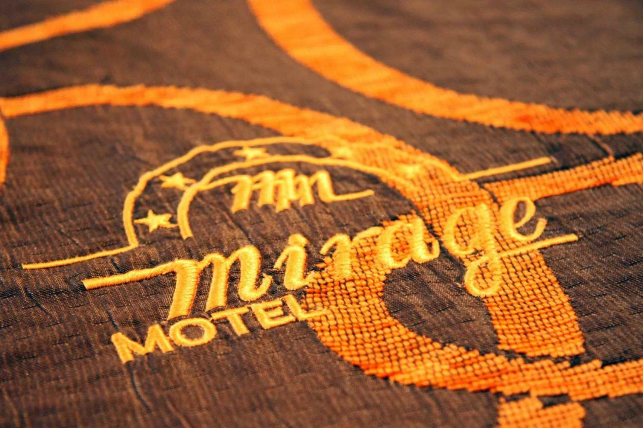Motel Mirage กัวดาลาฮารา ภายนอก รูปภาพ
